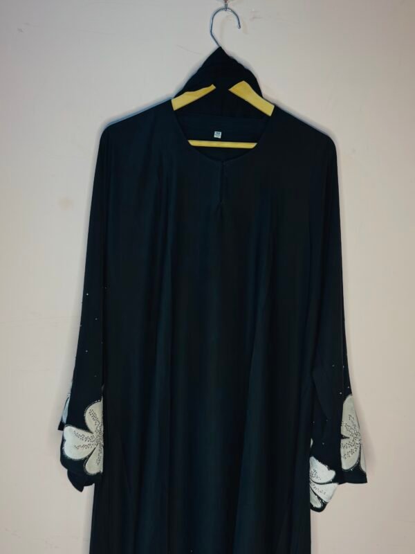 White Flower Dubai Abaya